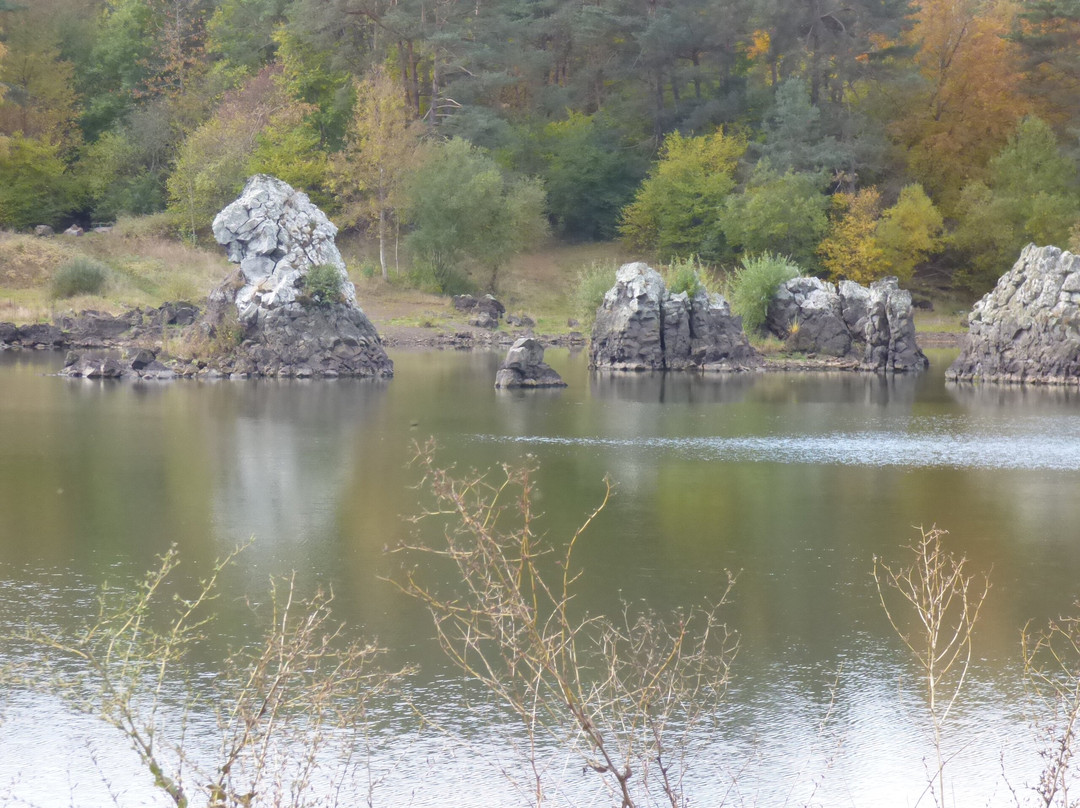 Lac de la Cassiere景点图片