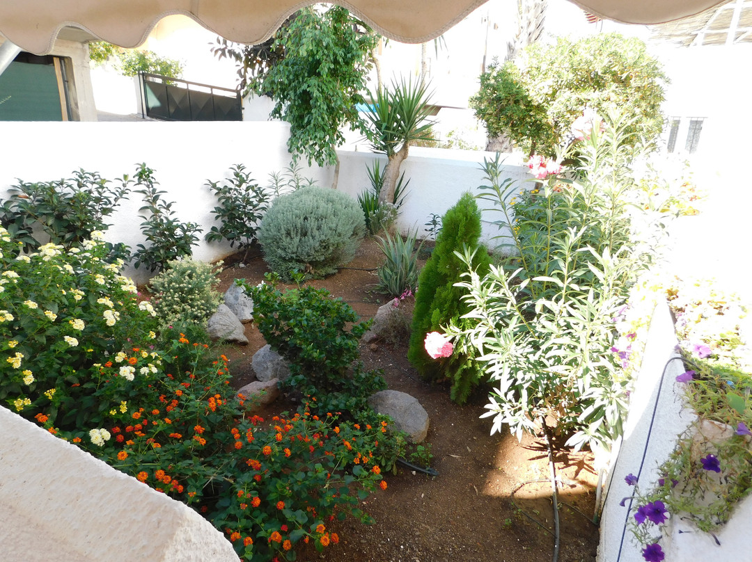 Perdika Mare Guesthouse主图