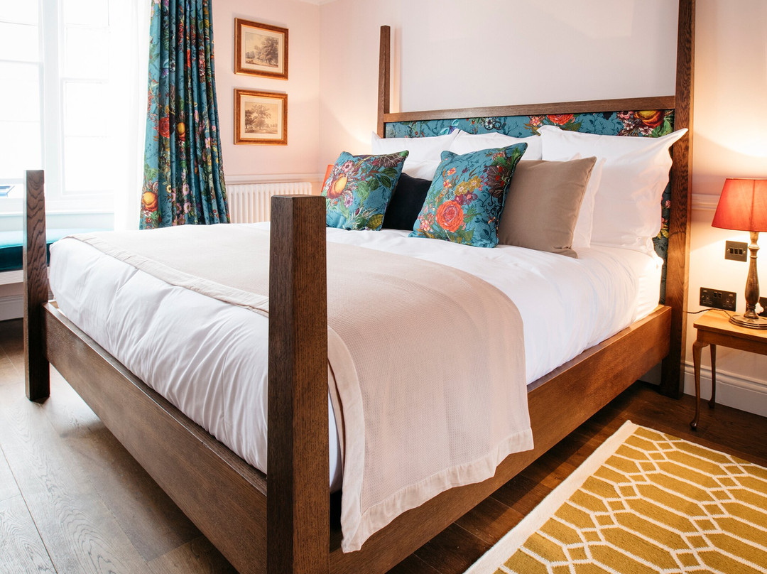 The Bower House, Restaurant & Rooms主图