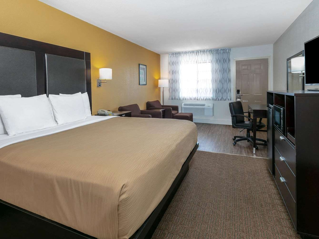 Days Inn by Wyndham Granbury主图