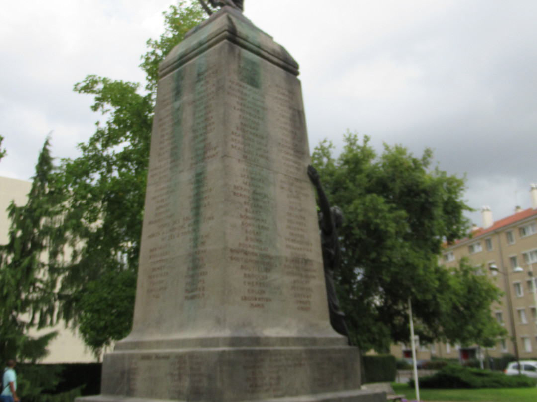 Monument aux morts de 14-18-Ermont必去景点