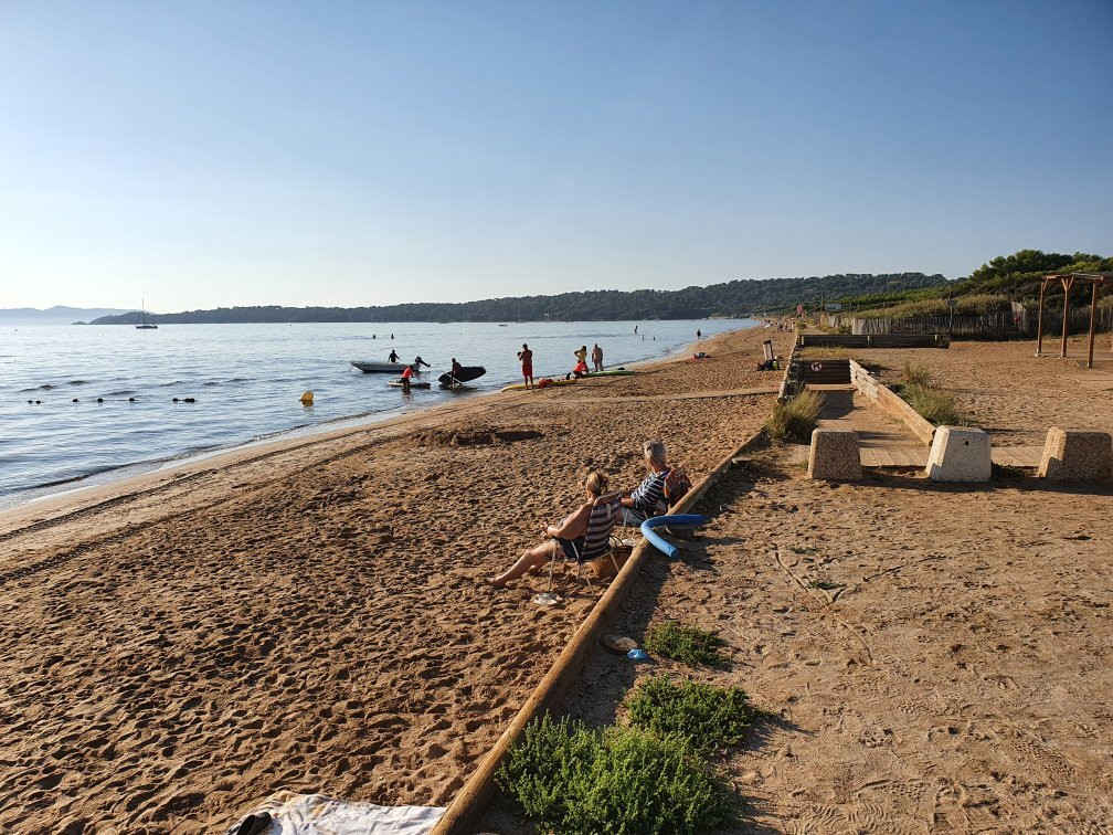Beach La Bergerie-耶尔必去景点