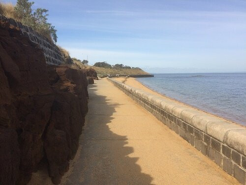 Black Rock Beach景点图片