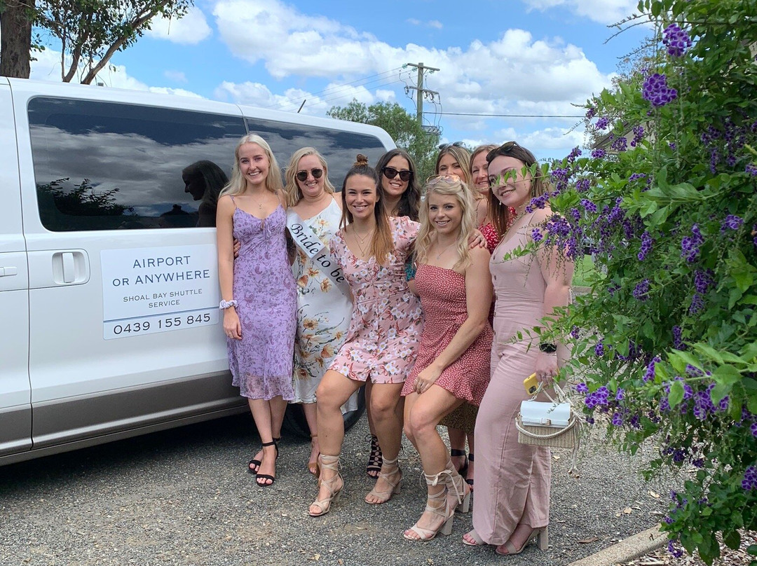 Shoal Bay Shuttle Service景点图片