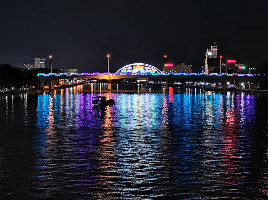 Cau Di Bo Ben Ninh Kieu-芹苴必去景点