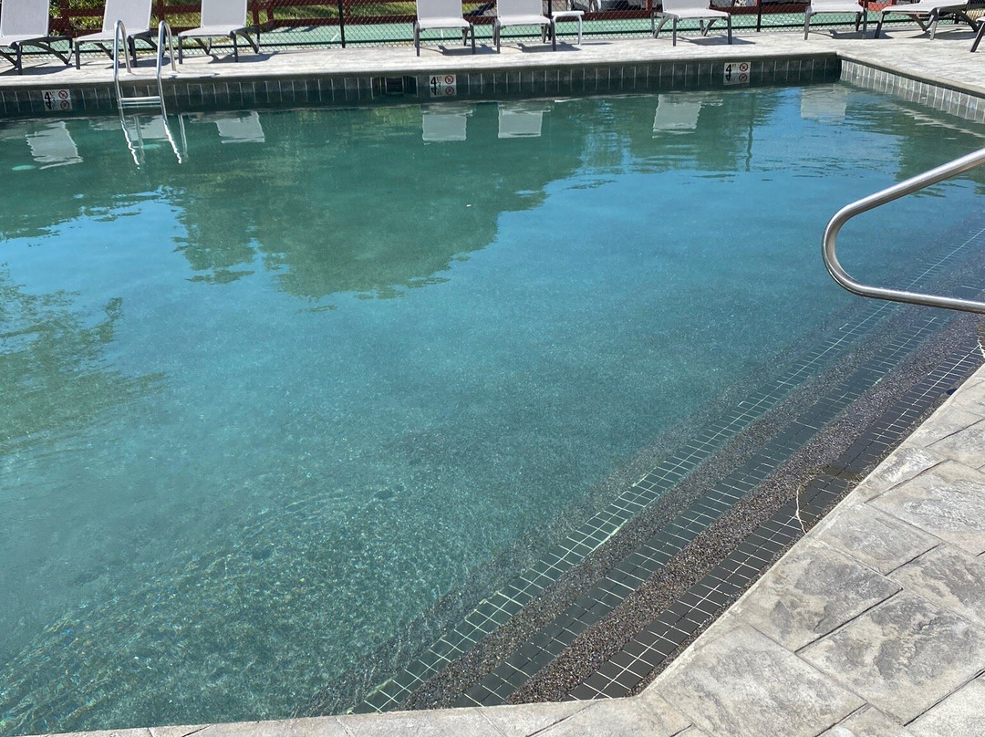 三维治别墅度假酒店主图