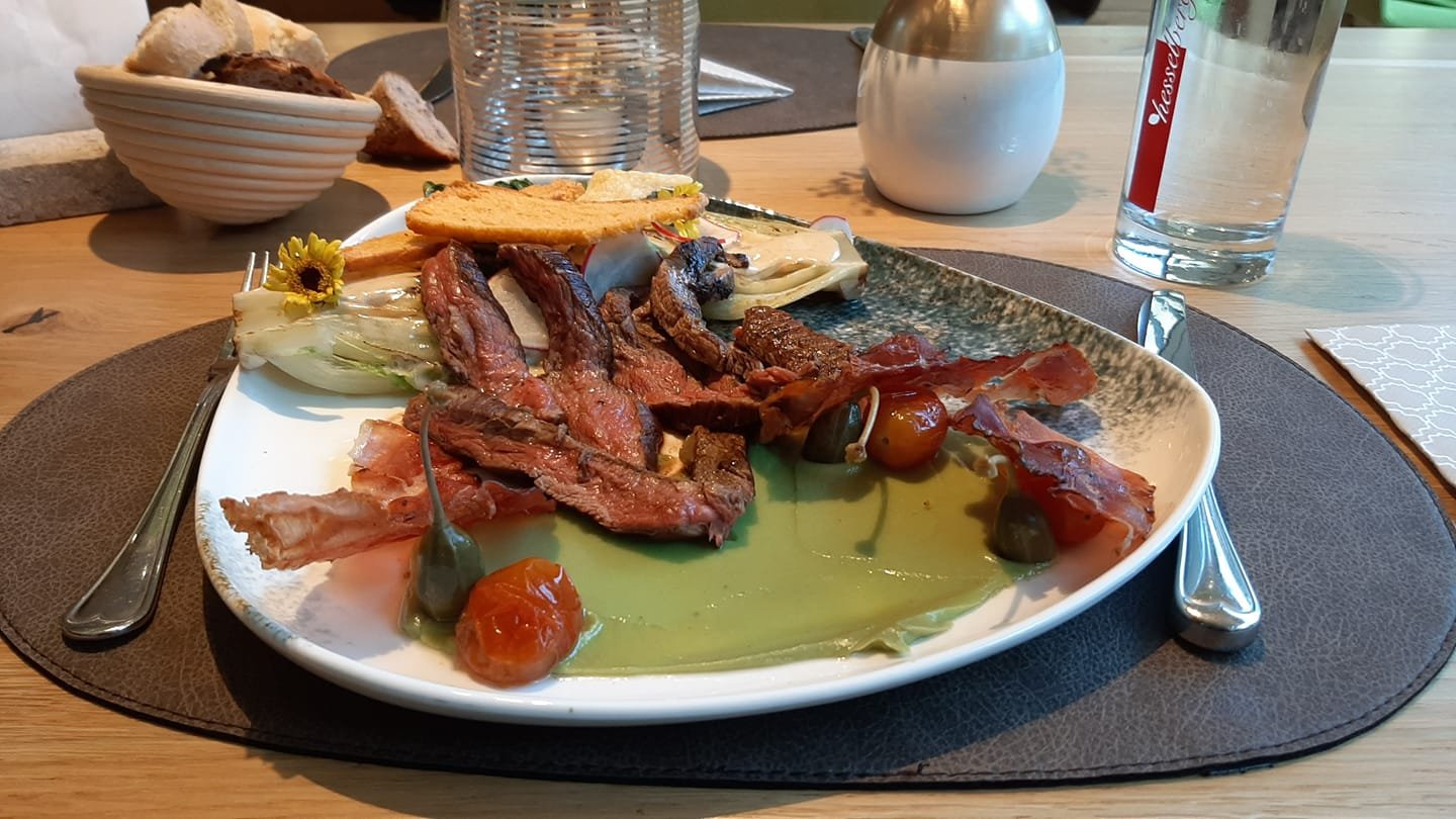 Hotel-Gasthof zur Sonne-餐饮