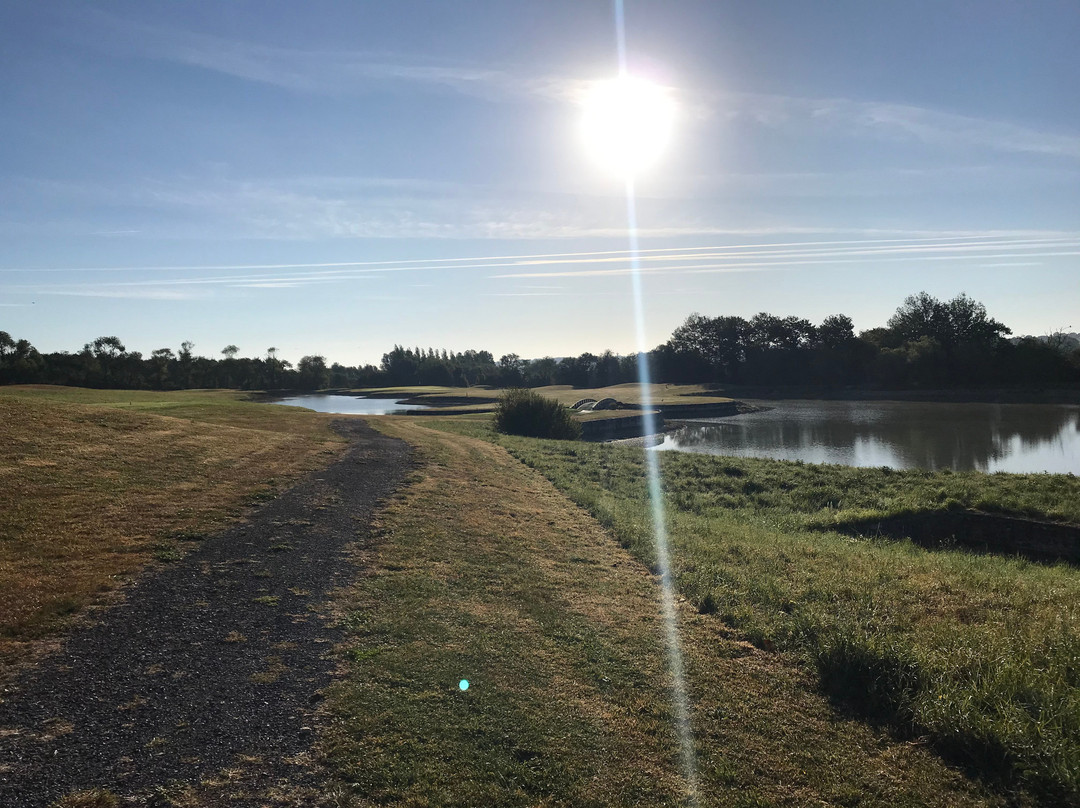 Golf Omaha Beach景点图片