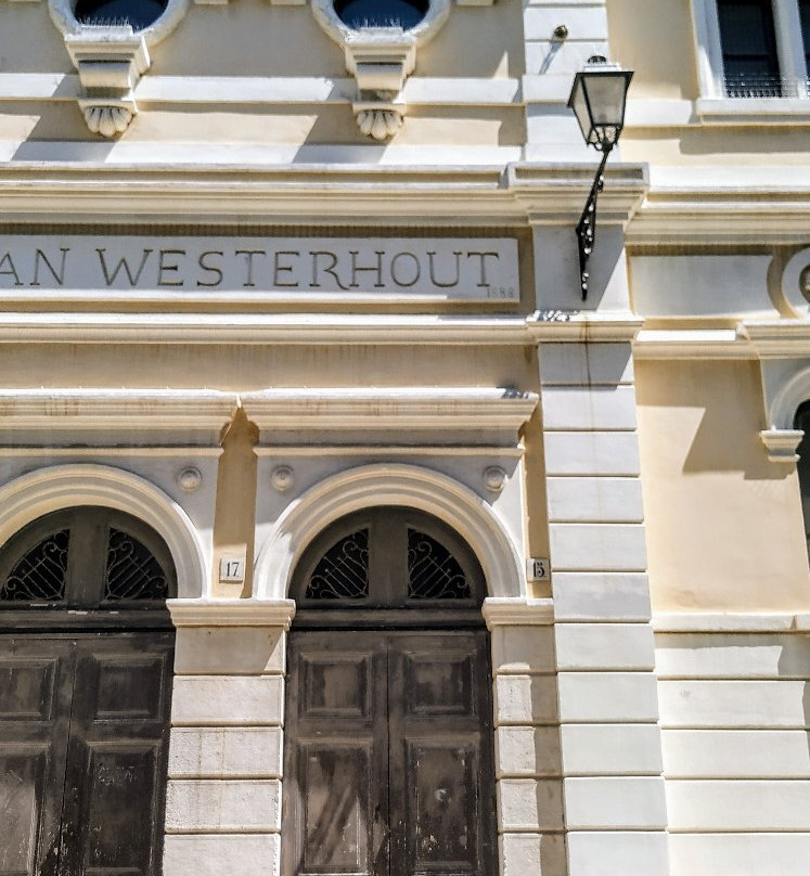 Teatro Van Westerhout-Mola di Bari必去景点