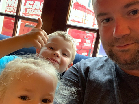 Rendezvous Bar-卡门港必去景点