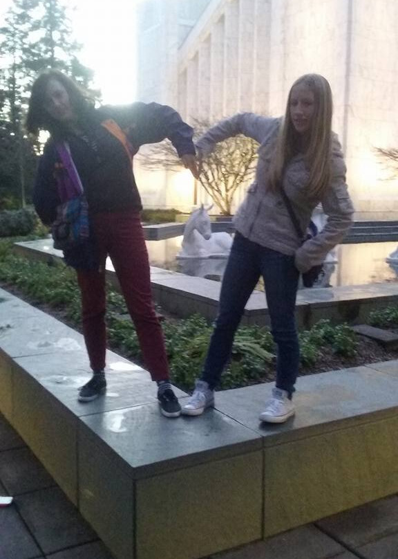 Portland Temple Visitors' Center-莱克奥斯韦戈必去景点