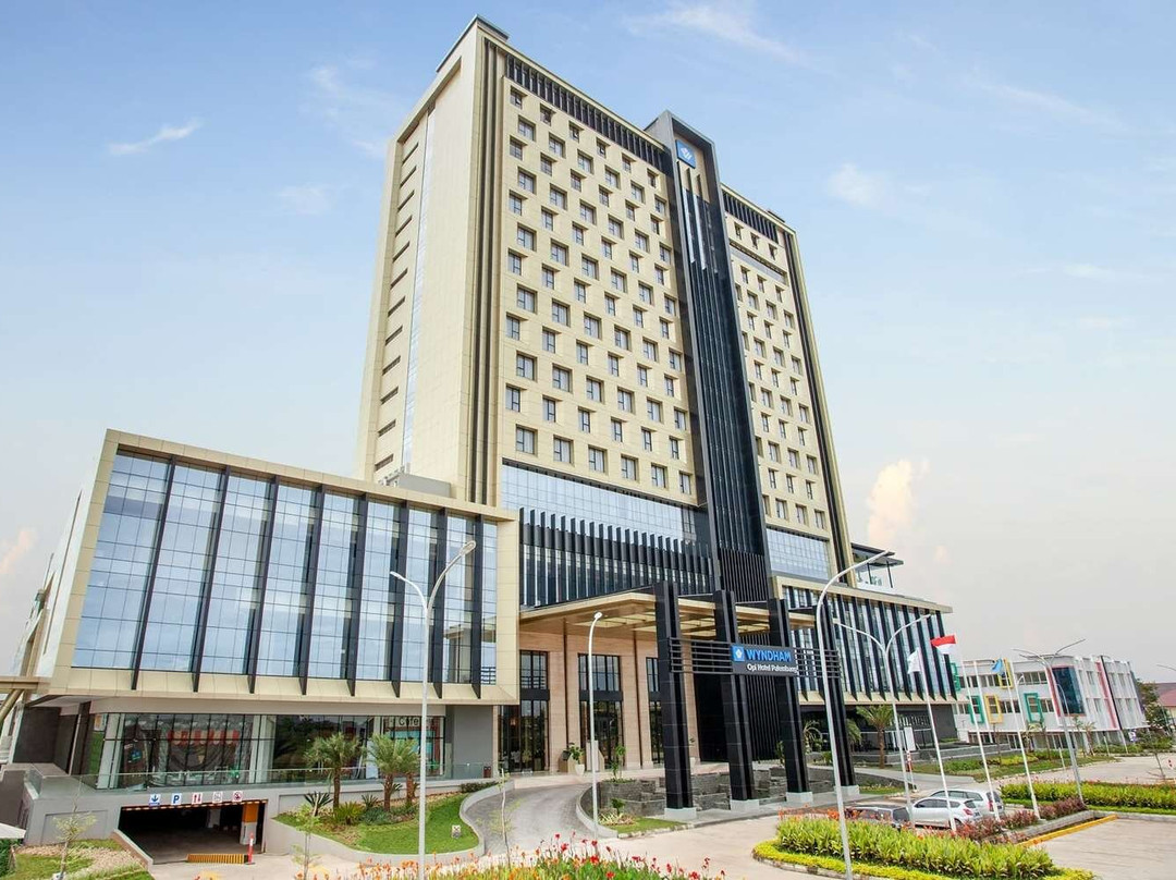 Wyndham Opi Hotel Palembang主图