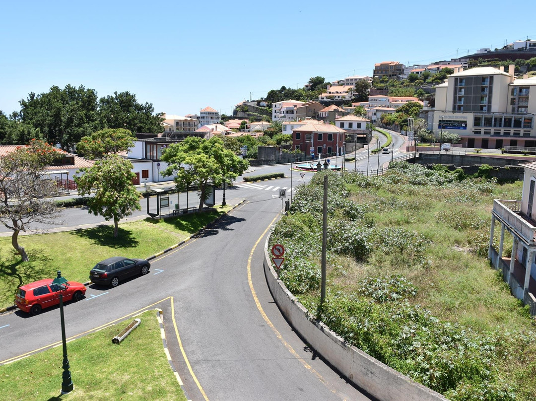 Santa Cruz Village Hotel主图