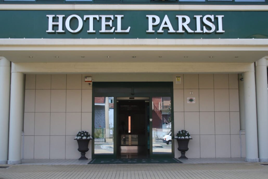 帕里西酒店主图
