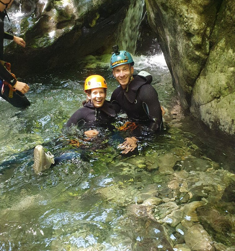Grimpe et Eaux : Canyoning, escalade et via ferrata景点图片