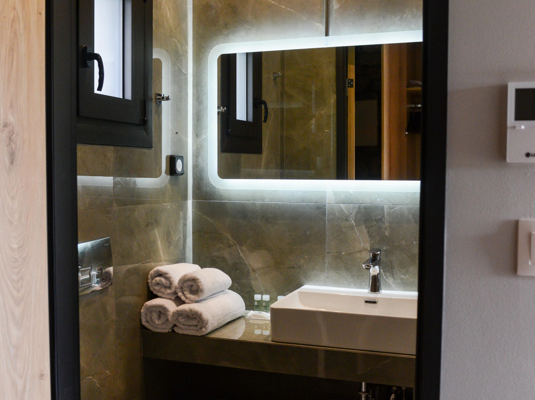 Comfort Suites & Rooms主图