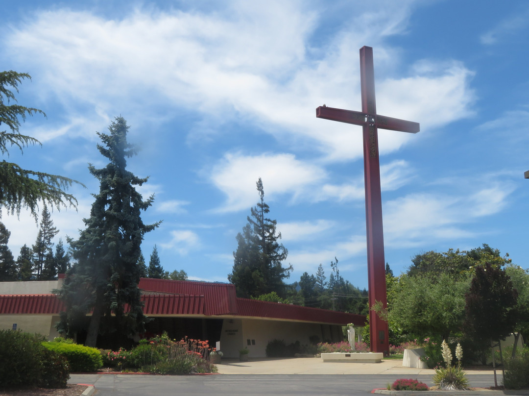 Sacred Heart Parish And School景点图片