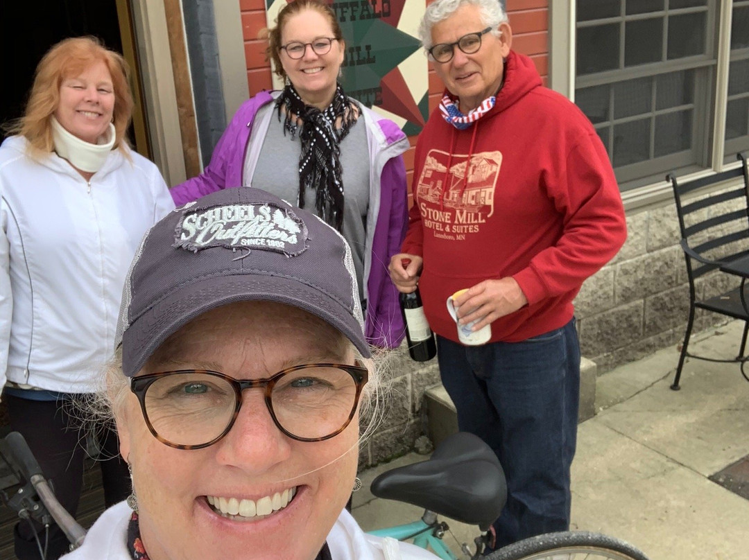 Stone Mill Hotel & Suites主图