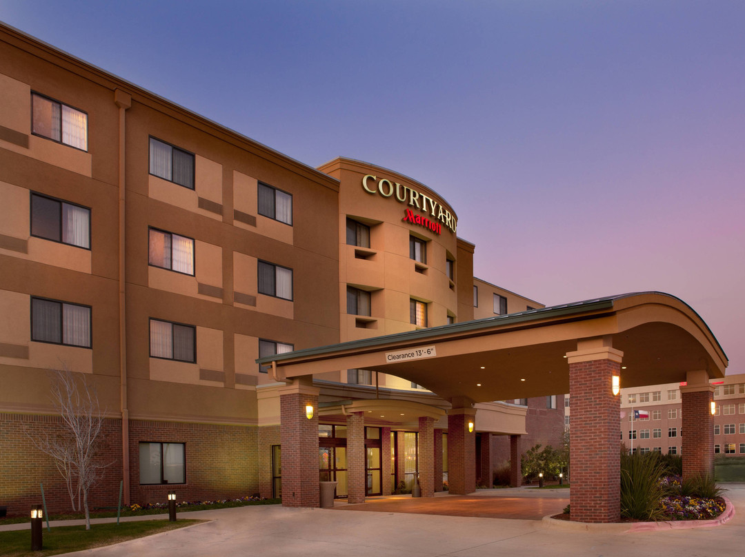 Courtyard by Marriott Denton主图