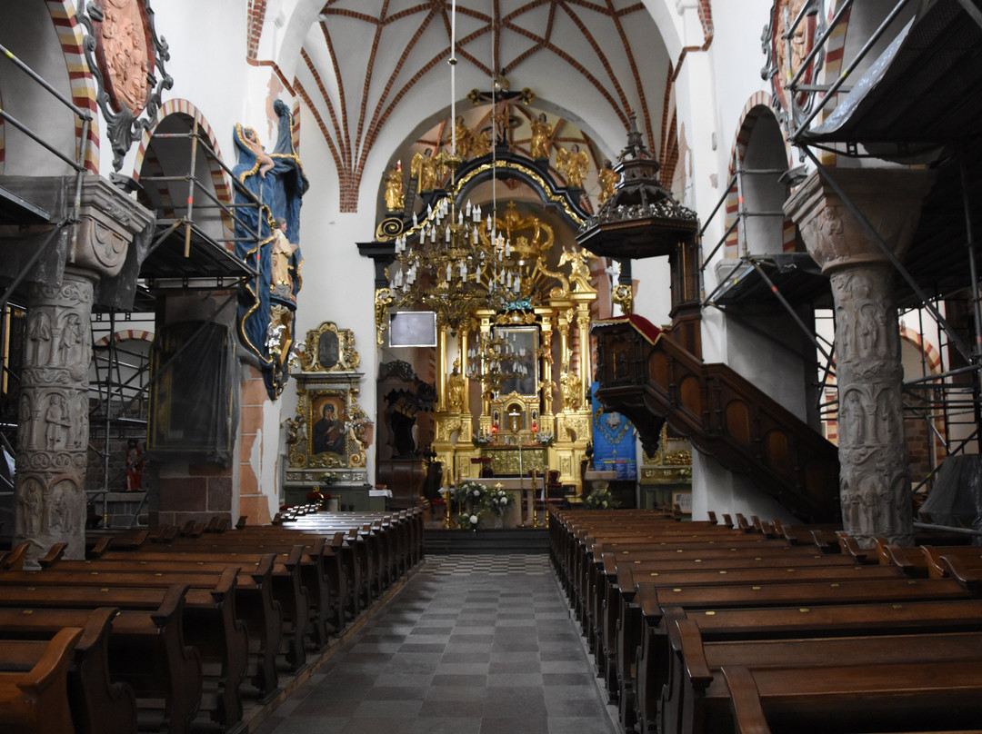Holy Trinity Basilica景点图片