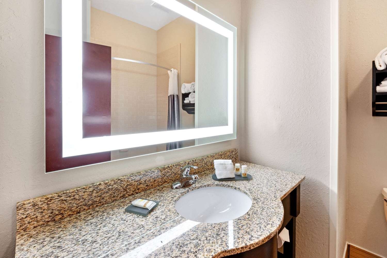 La Quinta Inn & Suites by Wyndham South Bend-官方