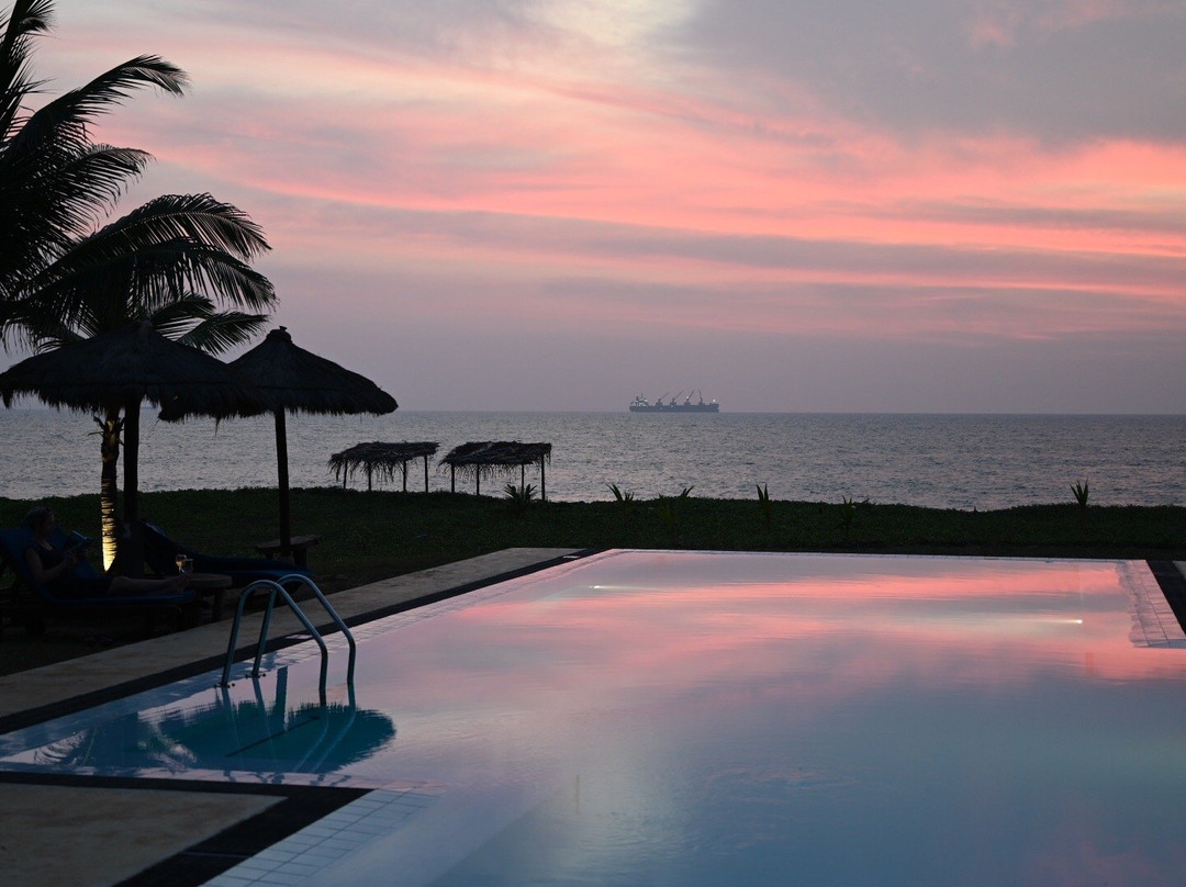 啪啦嘎玛海滩酒店主图