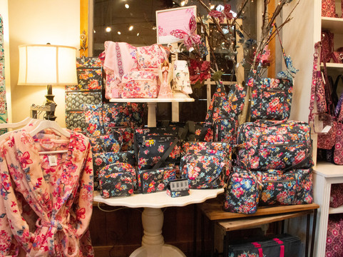 Essenhaus Village Shops-Middlebury必去景点