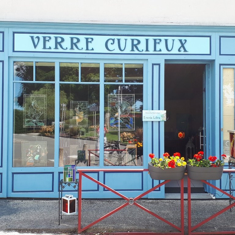 Verre Curieux景点图片