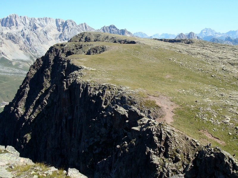 Cima di Juribrutto e Alta Via della Mariotta-莫埃纳必去景点