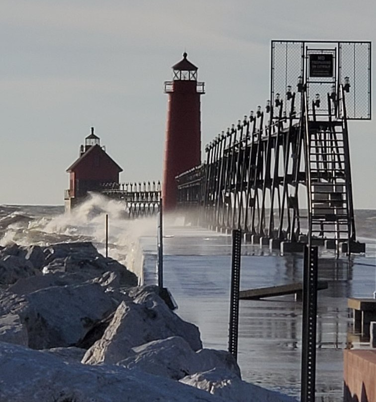 Grand Haven Lighthouse and Pier-格兰德黑文必去景点