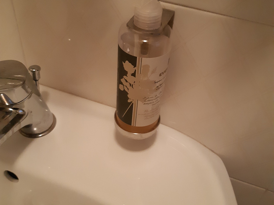 雷得斯保司酒店主图