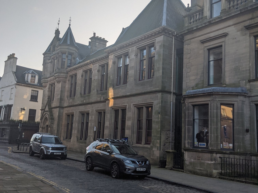 Dunfermline Carnegie Library & Galleries-丹弗姆林必去景点