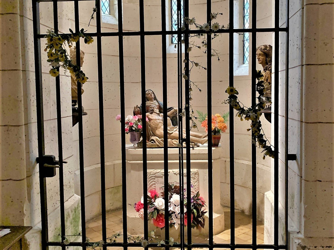 Église Saint-Pierre-ès-Liens-Lesignac-Durand必去景点