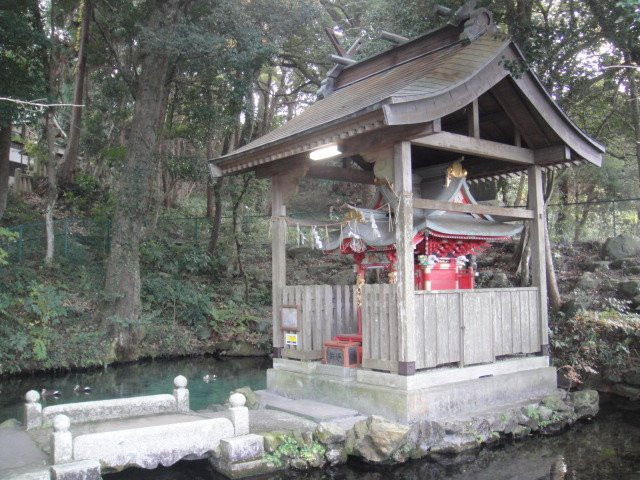 Izumi Shrine景点图片