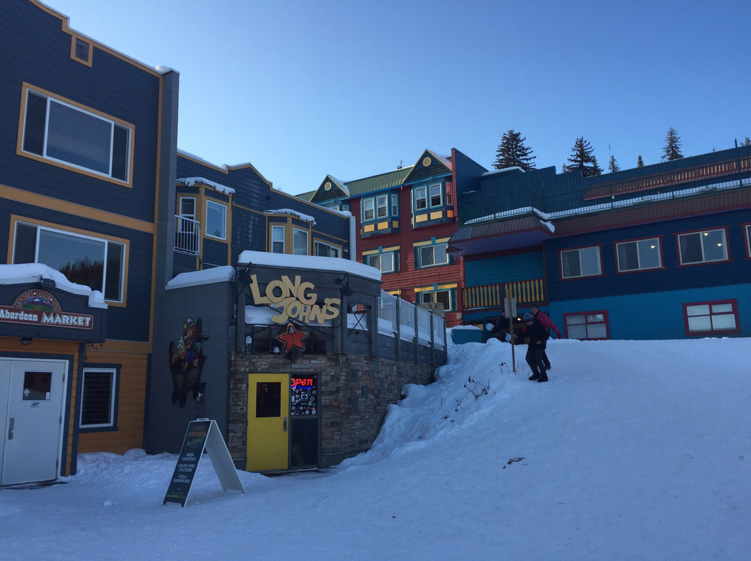 The Bulldog Hotel Silver Star主图