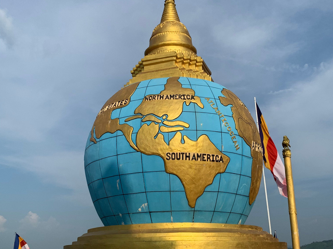Round World Pagoda-丹老必去景点