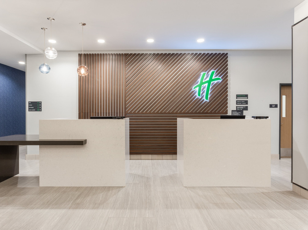 Holiday Inn & Suites Cedar Falls-waterloo Event Ctr By IHG主图