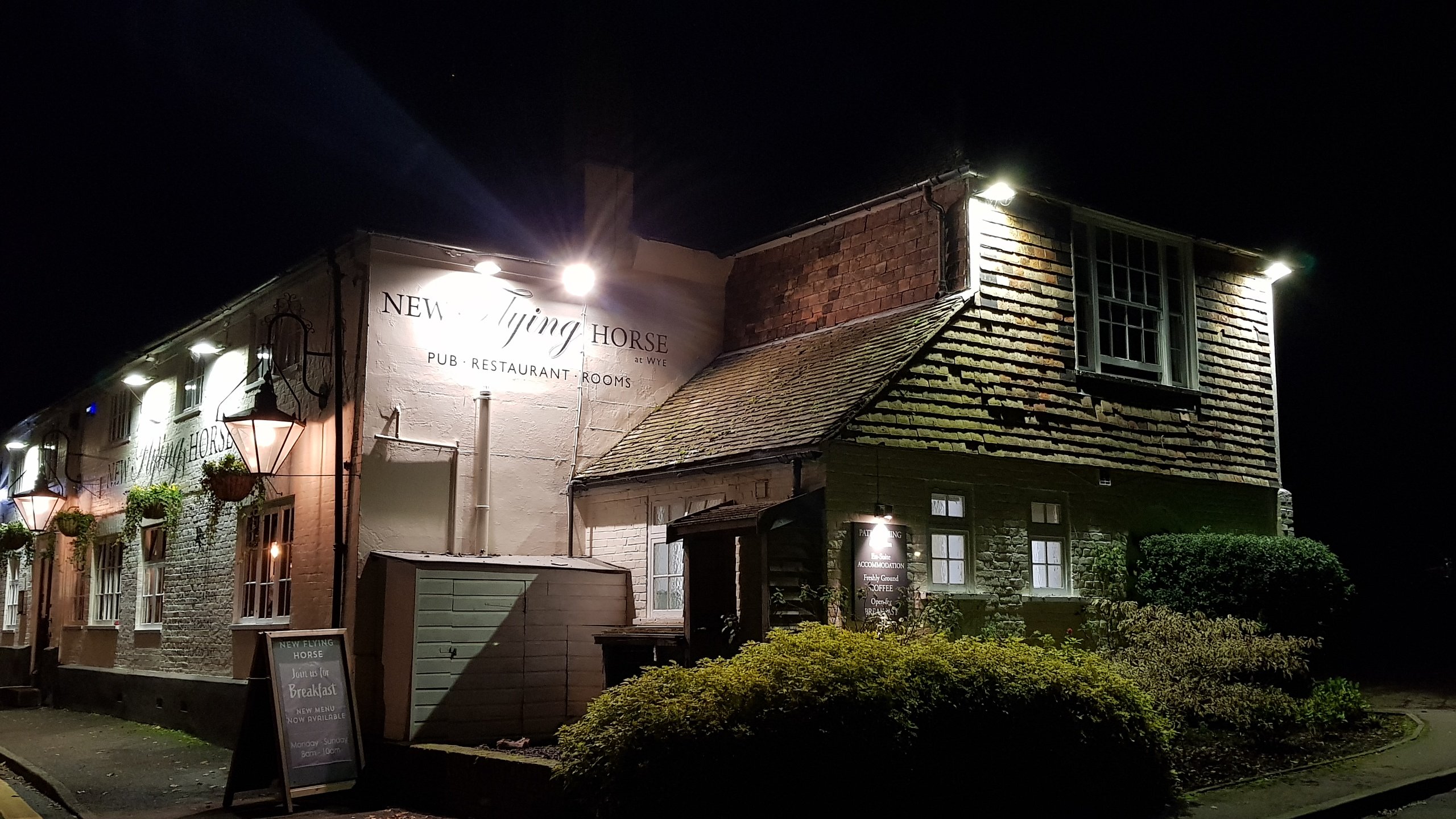The New Flying Horse Inn-官方
