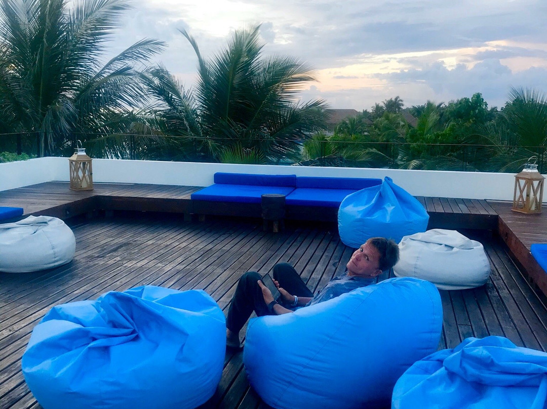 Alimathaa Island餐馆和美食-The Sunset Deck