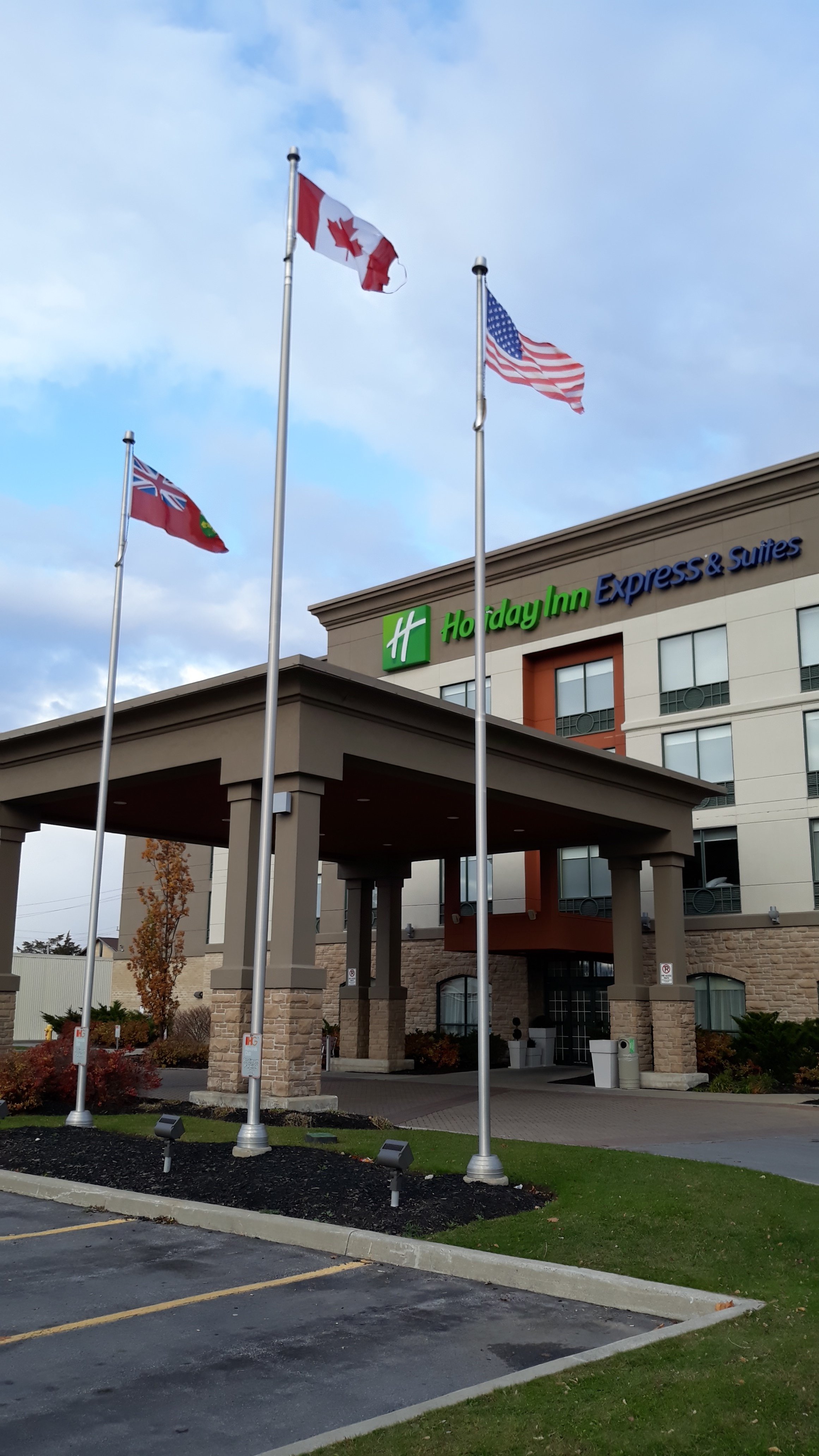 Holiday Inn Express & Suites Belleville By IHG-浴室