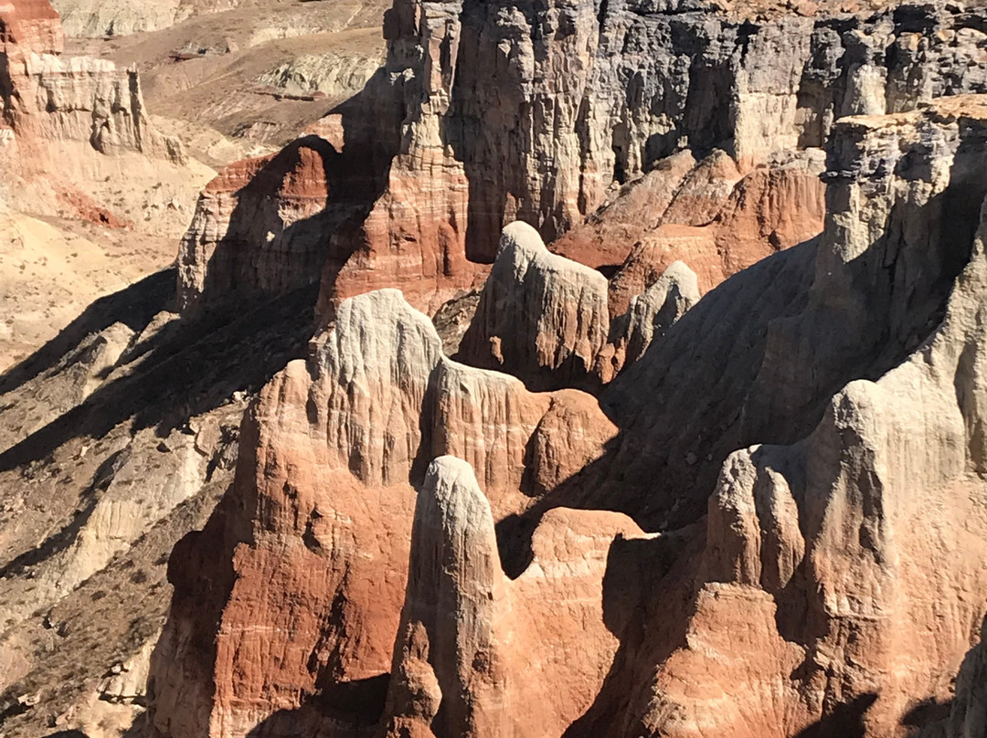 Coal Mine Canyon-蒂巴城必去景点
