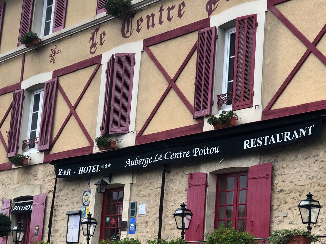 Logis Auberge le Centre - Poitou主图