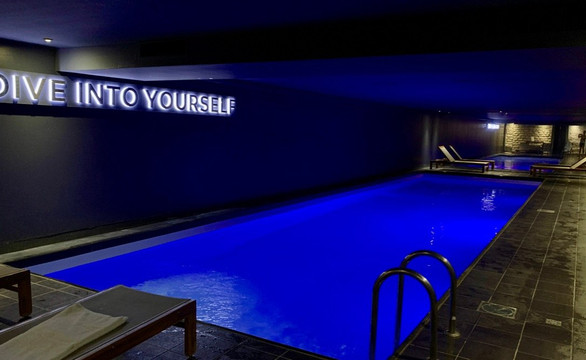 圣詹姆斯奥尔巴尼巴黎 Spa 酒店主图