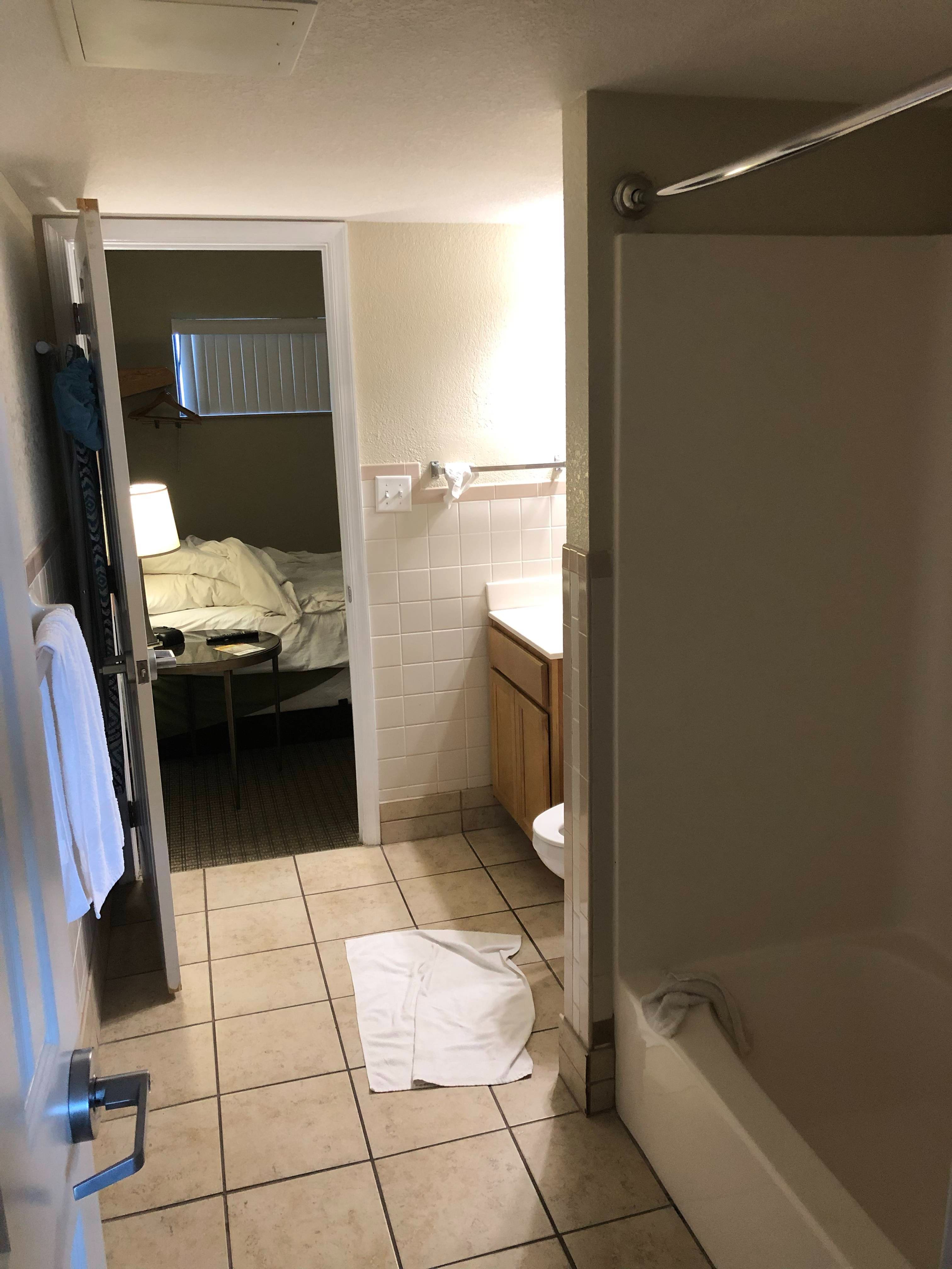 开曼汽车旅馆-浴室