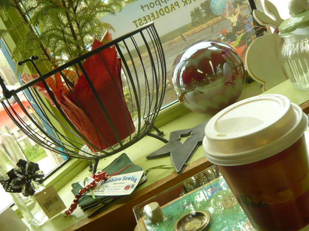 Fort Smith旅游景点-The Rusty Raven Gallery & Gift