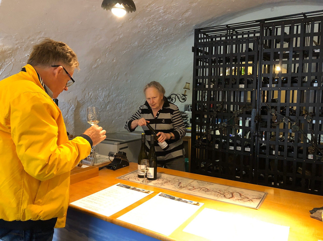 Weingut Dr. Pauly-Bergweiler-贝恩卡斯特尔－屈斯必去景点