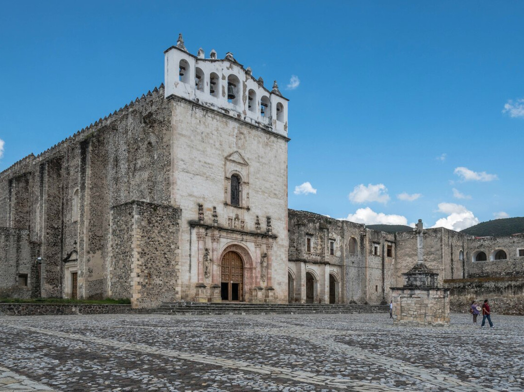 Convento e iglesia景点图片