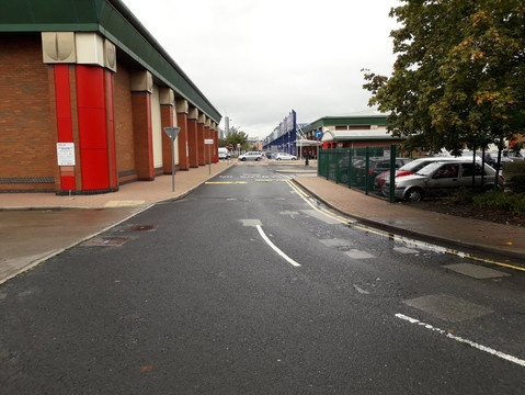 Crown Point Shopping Park-利兹必去景点