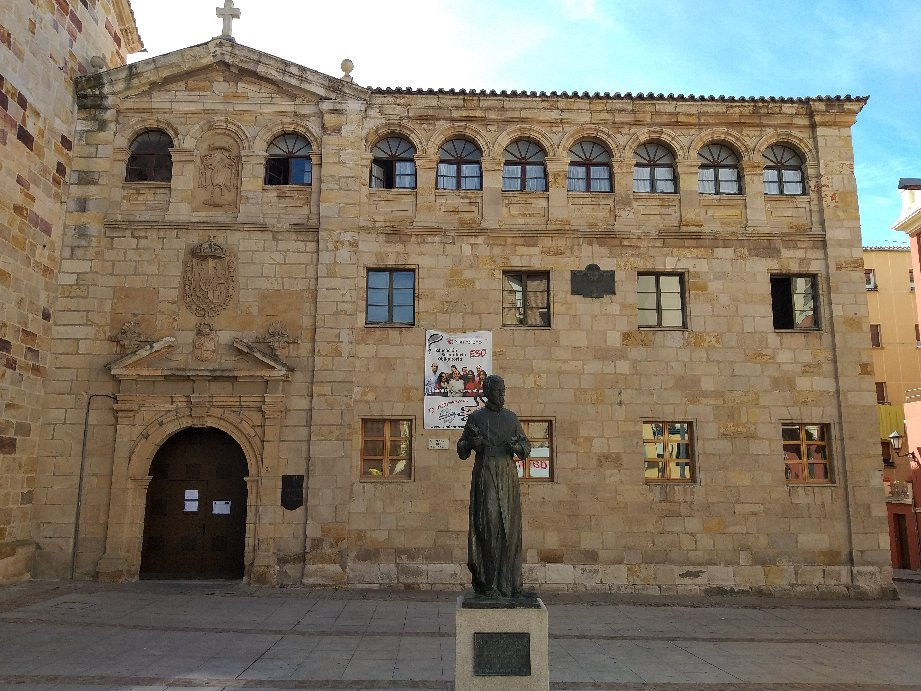 Estatua de San Alfonso Rodríguez de Zamora景点图片