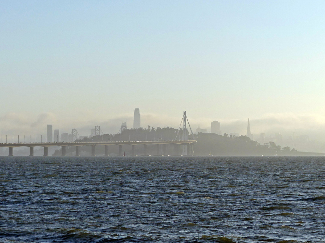 旧金山/奥克兰湾大桥希尔顿花园旅馆主图